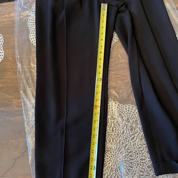 Vintage Jones New York black trousers with cuff. - Picture 5 of 5